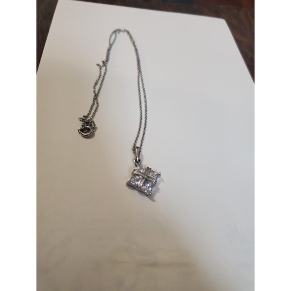 Cubic Zirconia Square Pendant and Necklace The Eberle Radiance Collection - Picture 4 of 10